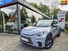 Lexus LBX - 1.5 2WD HYBRIDE COMFORT/PARK.SENS V+A/DODE HOEK DETECTIE