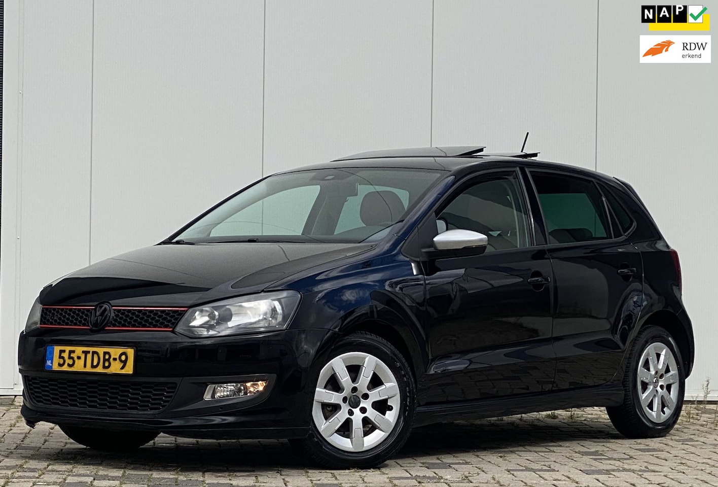 Volkswagen Polo - 1.2 TDI BlueMotion Comfortline 5 DEURS AIRCO LEER DUBBELE OPENDAK - AutoWereld.nl