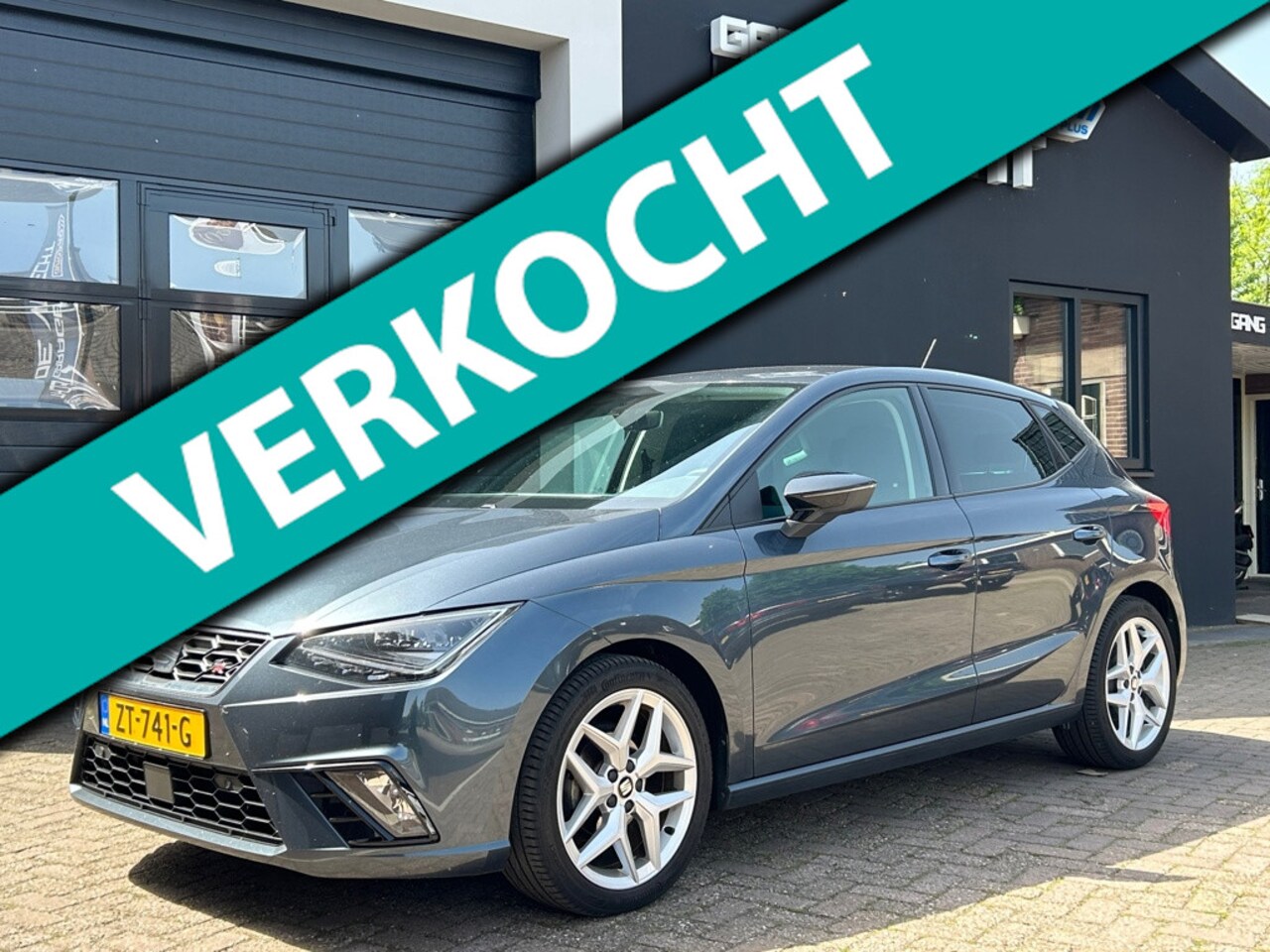 SEAT Ibiza - 1.0 TSI FR Business Intense Navi/Carplay/Camera - AutoWereld.nl