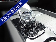 Volvo XC60 - 2.0 B5 R-Design