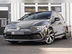 Volkswagen Golf - 1.5 eTSI R-Line PANO-Camera-IQ Light