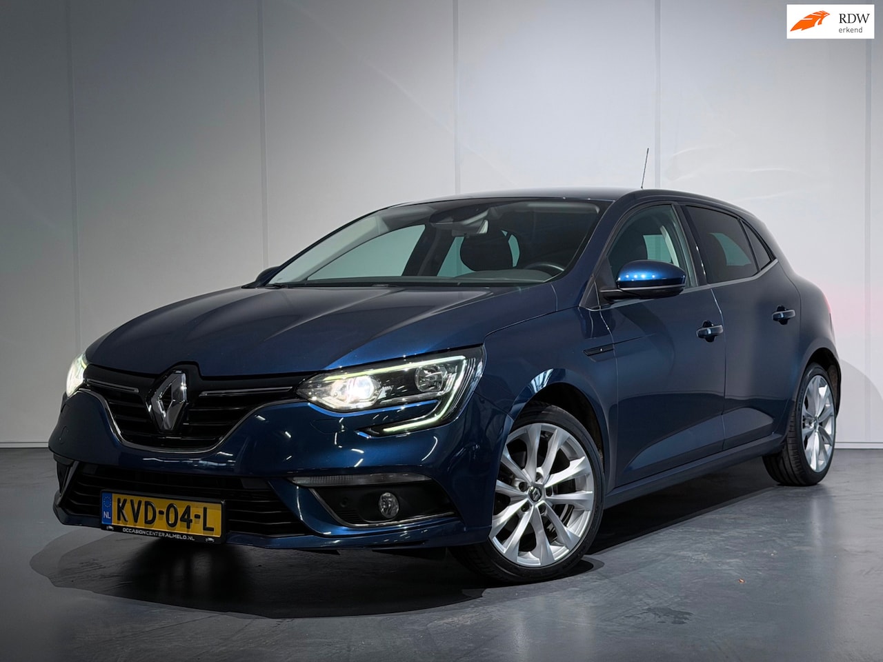 Renault Mégane - 1.2 TCe Limited /Clima/Cruise/PDC/NAVI/LED/Keyless/LaneAss/LMV - AutoWereld.nl
