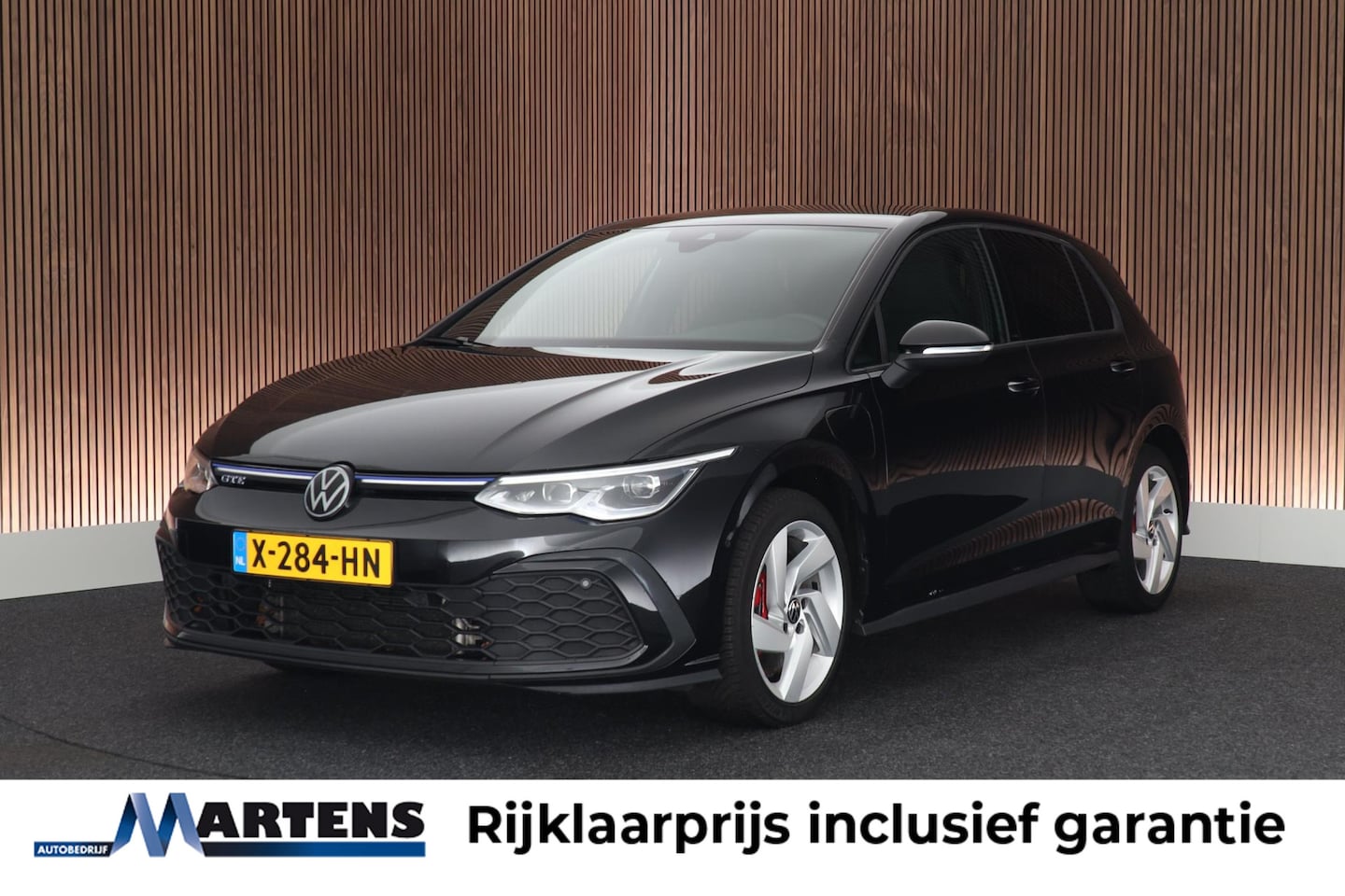 Volkswagen Golf - 1.4 eHybrid 245pk GTE Stoelverwarming Keyless ACC Virtual Cockpit Navigatie - AutoWereld.nl