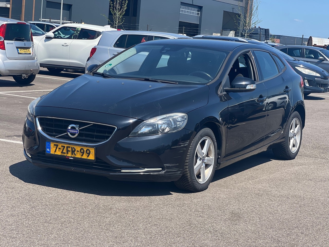 Volvo V40 - 2.0 D4 Kinetic Business 2.0 D4 Kinetic Business - AutoWereld.nl