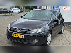 Volkswagen Golf - 1.2 TSI Trendline*zeer nette auto*dealer onderhoud*nap*apk*airco*dtoelverwarming*velgen*in