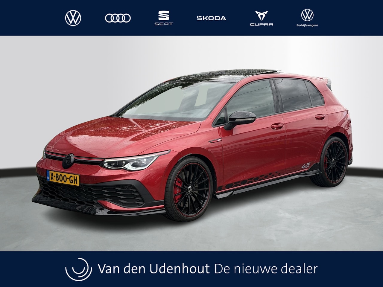 Volkswagen Golf - GTI 2.0 300pk Clubsport 45 Jahre / Akra / Panoramadak / H&K / Head up - AutoWereld.nl