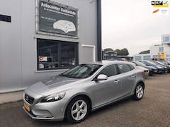 Volvo V40 - 1.6 D2 Momentum navi clima cruise