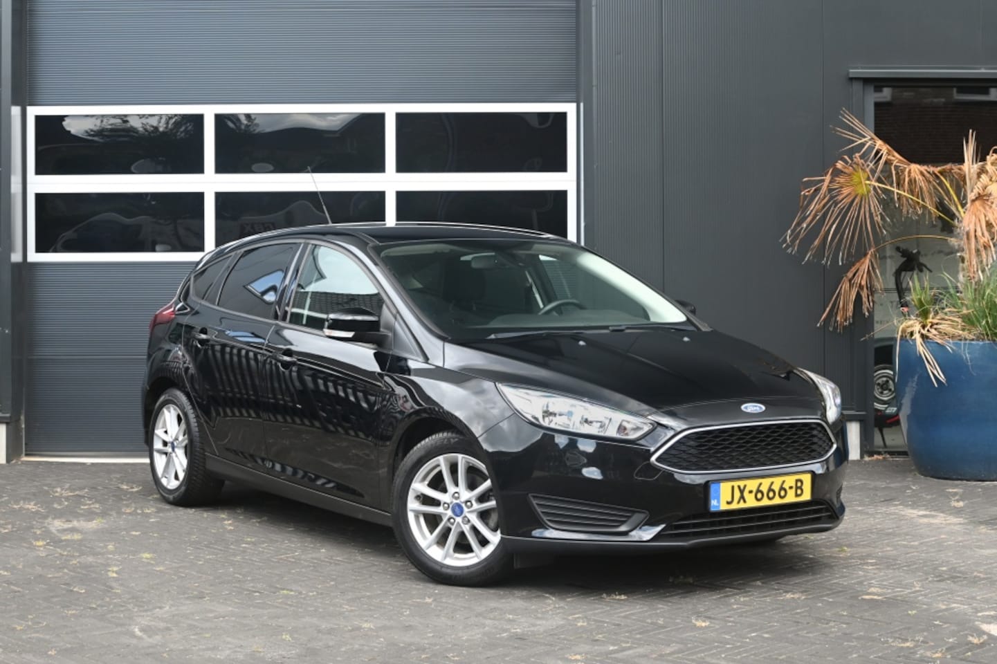 Ford Focus - 1.0 Trend 1.0 Trend - AutoWereld.nl