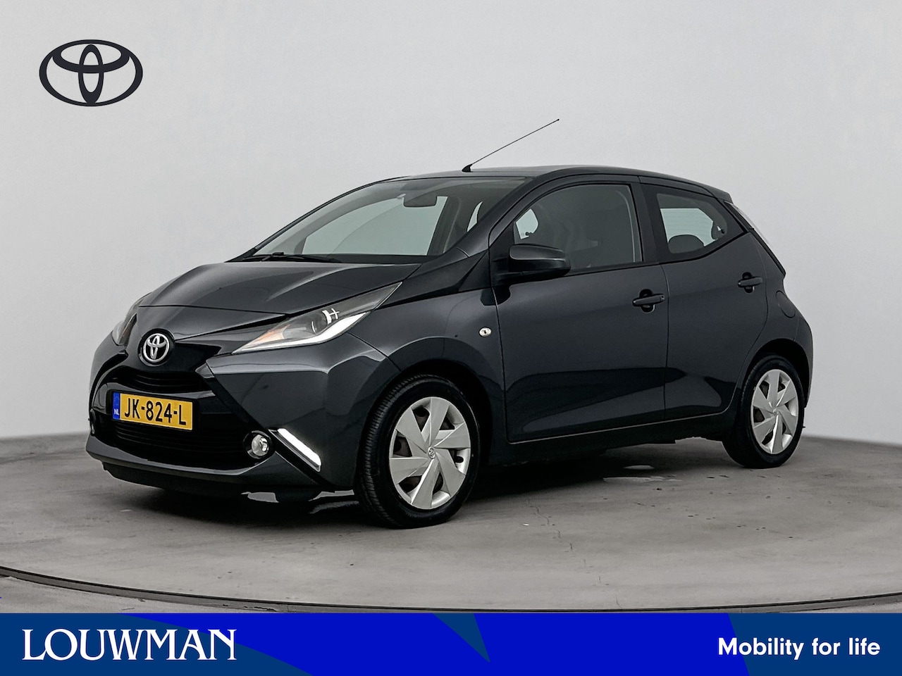 Toyota Aygo - 1.0 VVT-i x-play | Airco | Cruise Control | Achteruitrijcamera | - AutoWereld.nl