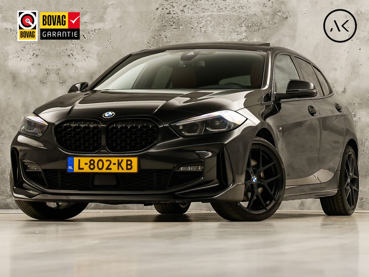 BMW 1-serie - 118i M Sport Automaat (PANORAMADAK, M PAKKET, DEALER ONDERHOUDEN, STUUR/STOELVERWARMING, C - AutoWereld.nl