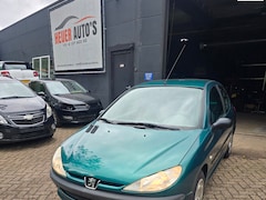Peugeot 206 - 1.1 XR NW APK EN BEURT