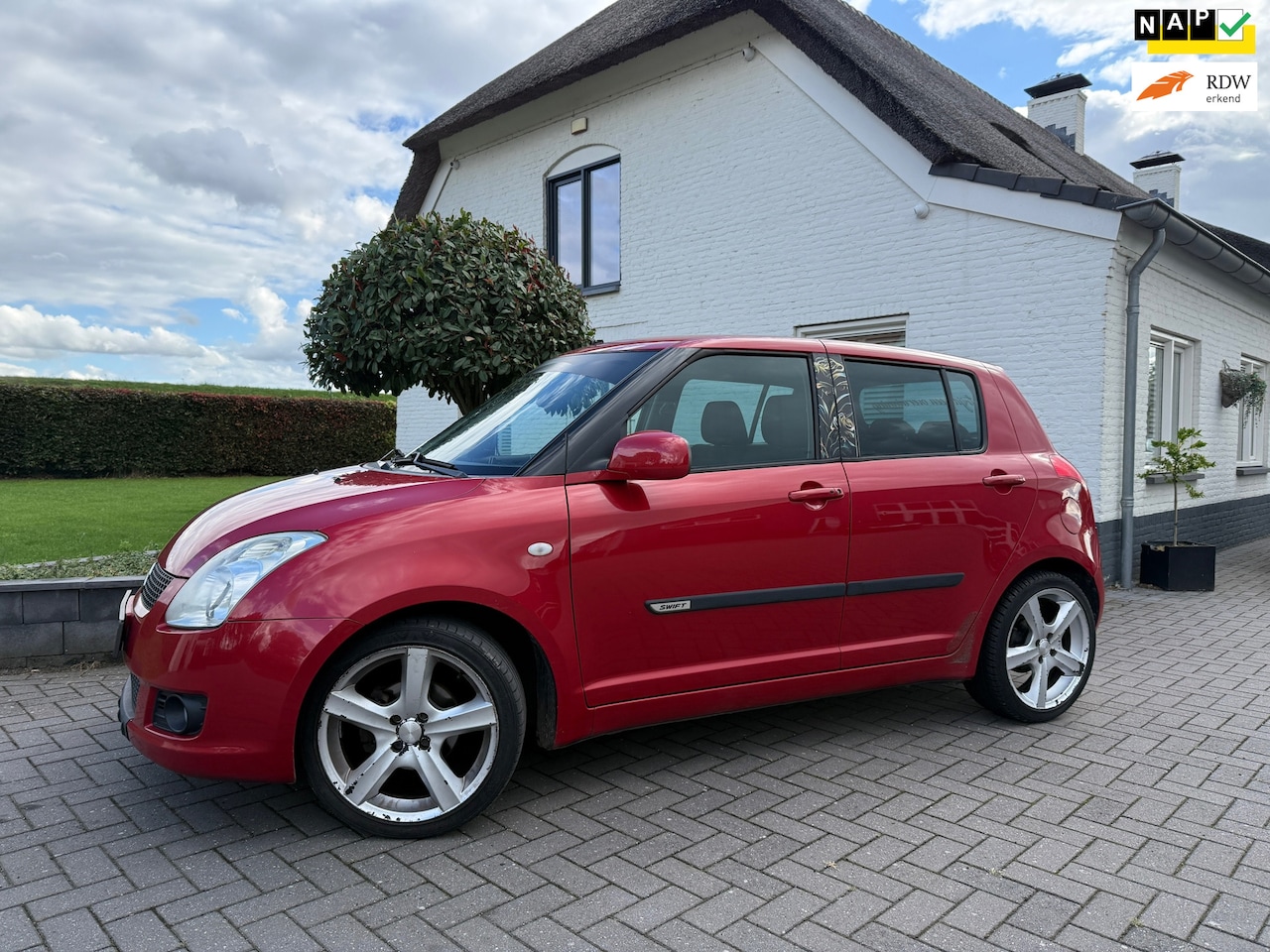 Suzuki Swift - 1.5 Exclusive / Bj: 2008 / Airco / Nieuwe APK! - AutoWereld.nl
