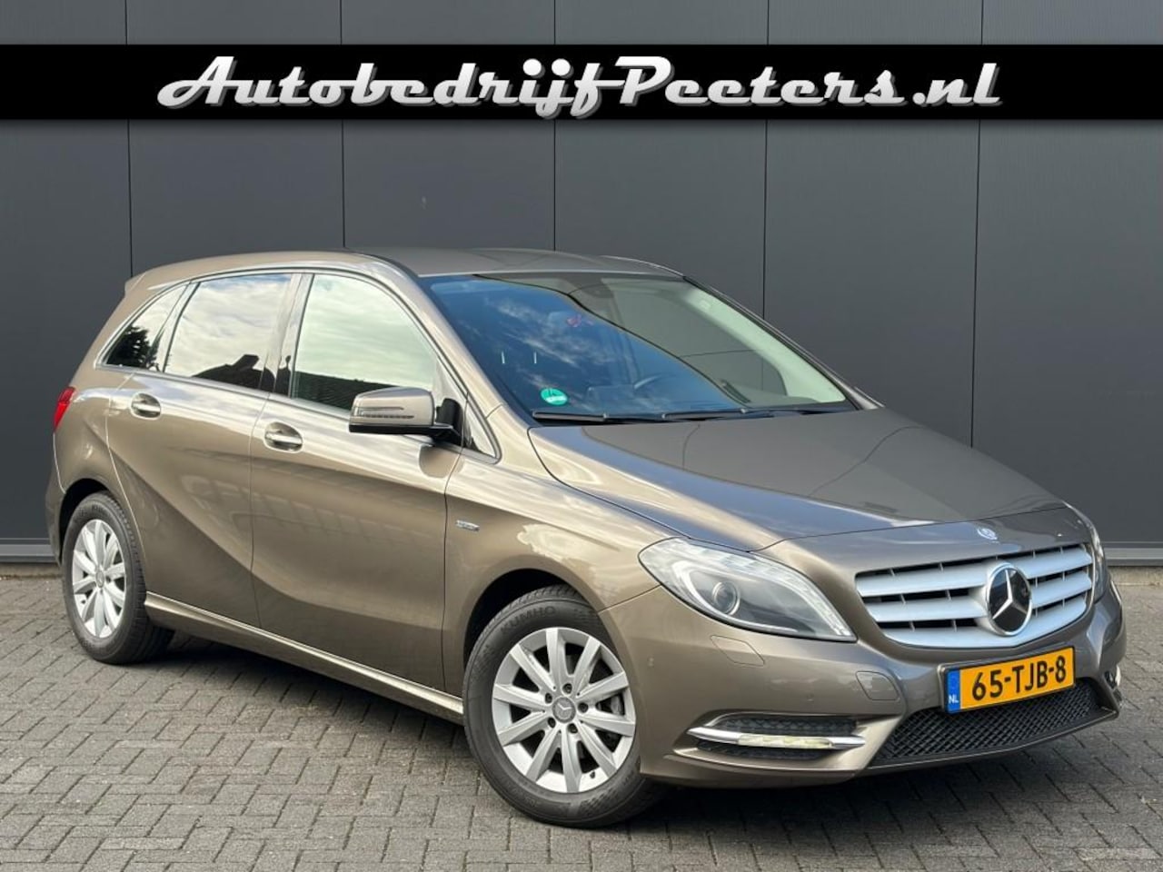 Mercedes-Benz B-klasse - B 180 Xenon Navi Cruise PTS Trekhaak - AutoWereld.nl