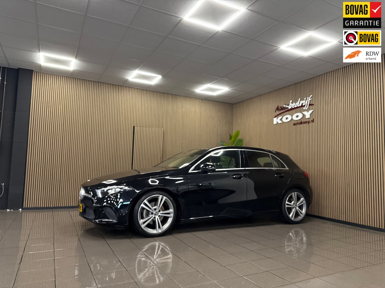 Mercedes-Benz A-klasse - 200 Launch Edition Premium Plus * Automaat / Leder / Camera / Stoelverwarming * - AutoWereld.nl