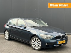 BMW 1-serie - 116i Automaat Airco Navigatie PDC Cruise