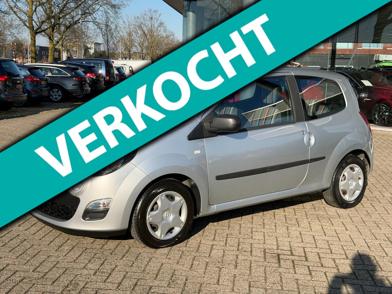 Renault Twingo - 1.2 16V Parisienne 1.2 16V Parisienne, Airco, BNluetooth, Radio/ multi media, etc. - AutoWereld.nl