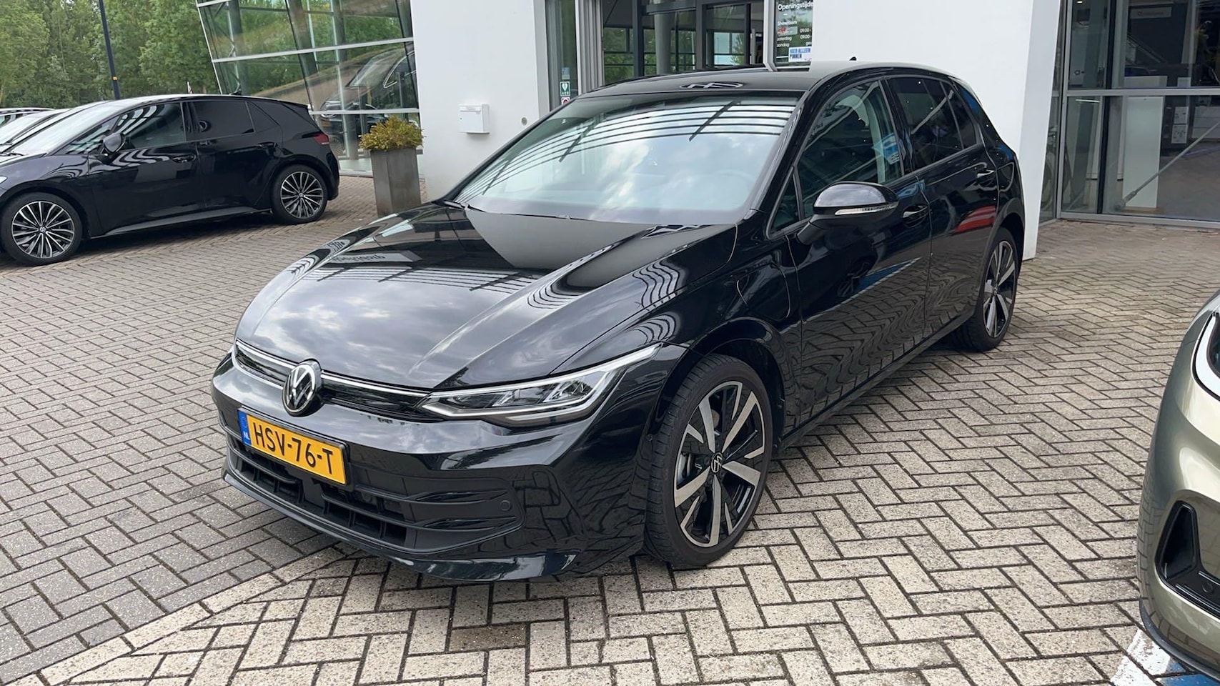 Volkswagen Golf - 1.5 eHybrid Life Edition 1.5 eHybrid Life Edition 204pk - AutoWereld.nl