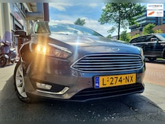 Ford Focus Wagon - 1.0 Titanium Vol Optie's Nw model