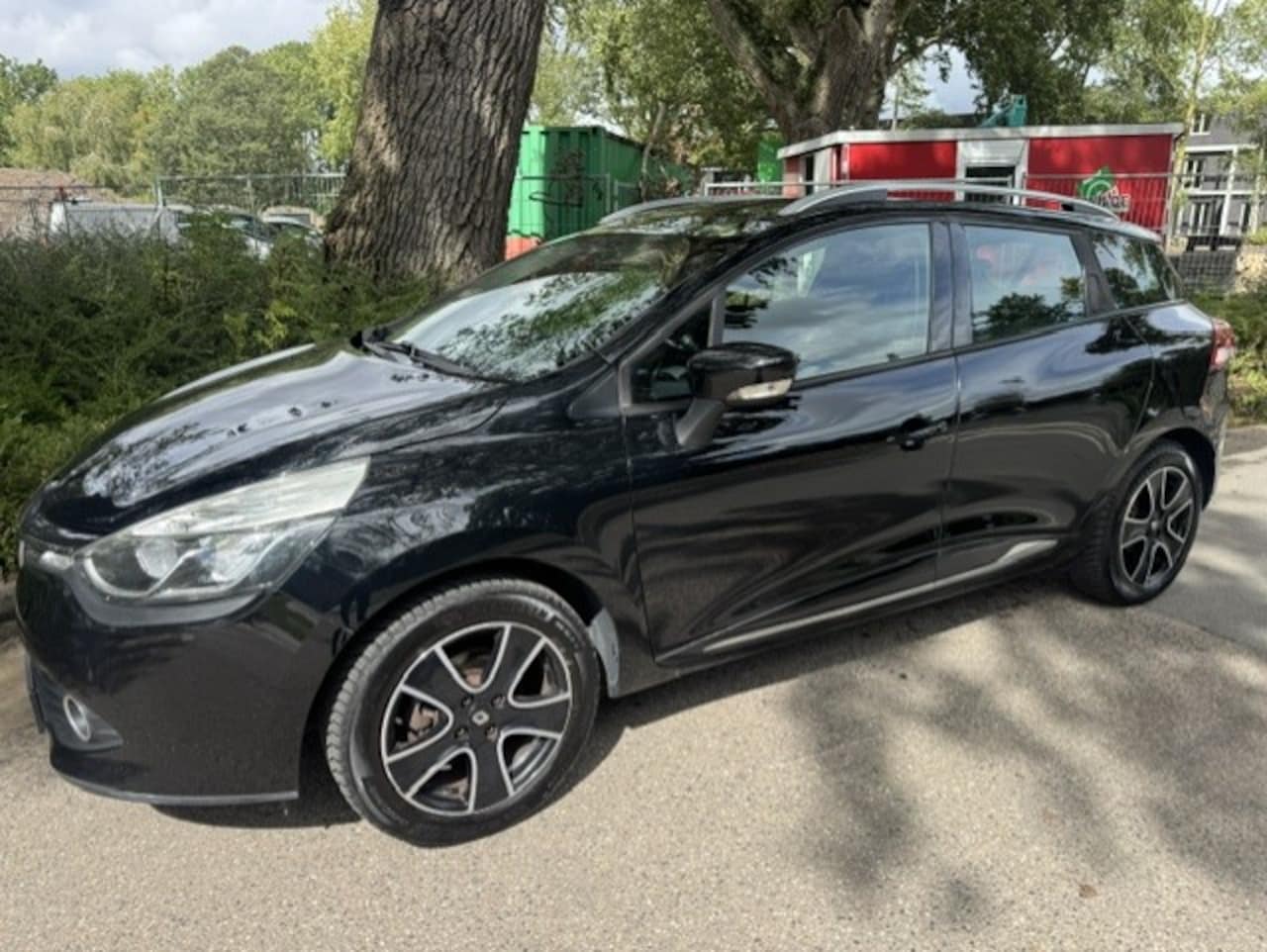 Renault Clio Estate - 0.9 TCe Black Edition - AutoWereld.nl
