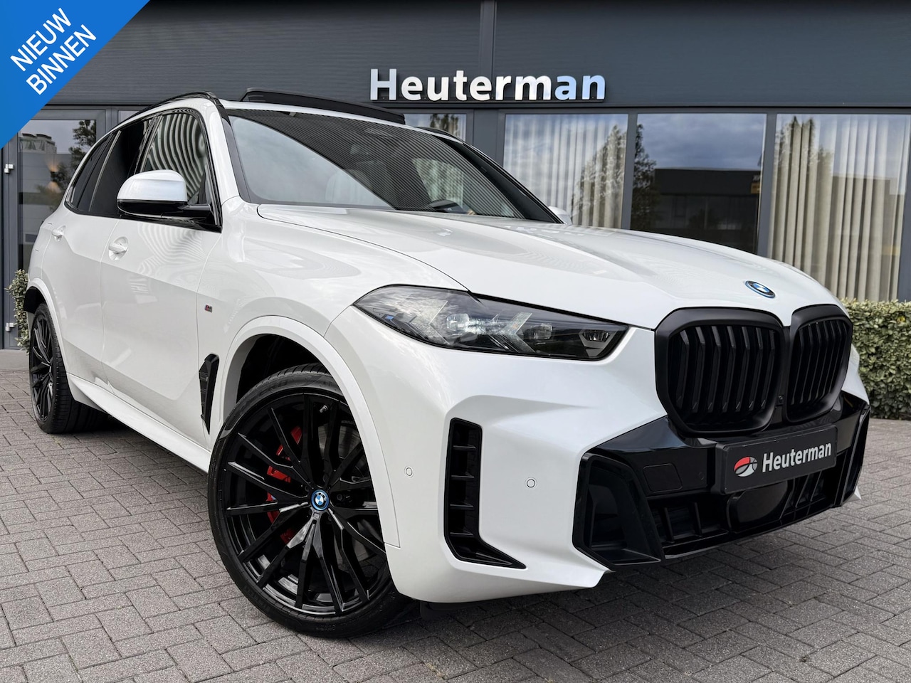 BMW X5 - xDrive50e M Sport/Comfortzetels/Pano/ - AutoWereld.nl