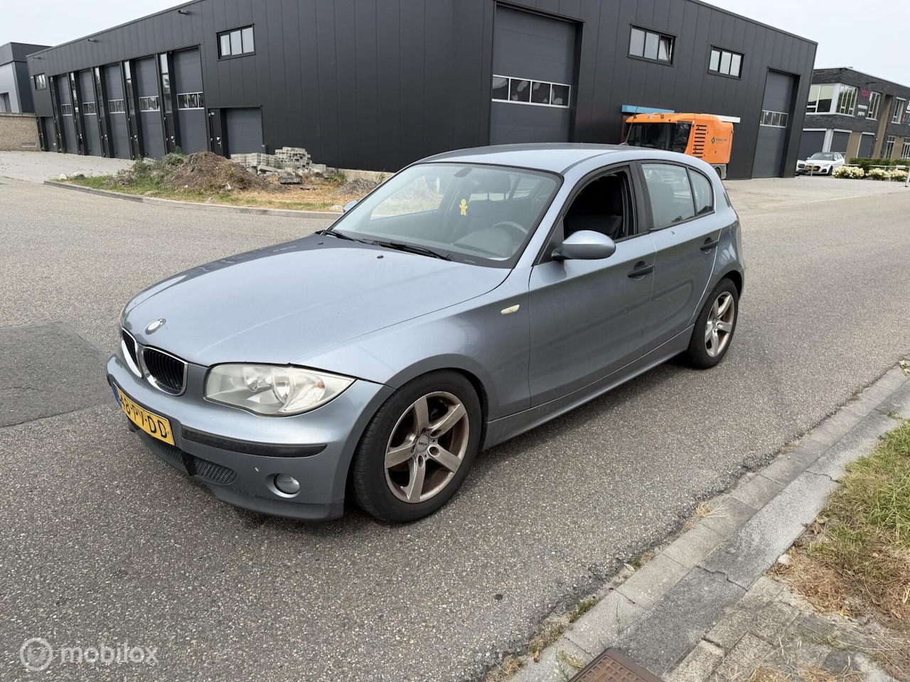 BMW 1-serie - 116i €650 euro laatste kans - AutoWereld.nl