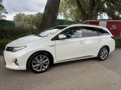 Toyota Auris Touring Sports - 1.8 Hybrid Lease Pro Panoramadak Half Leer