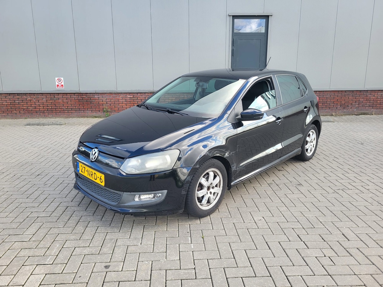 Volkswagen Polo - 1.2 TDI BlueMotion Comfortline AIRCO ZWART 2010 - AutoWereld.nl