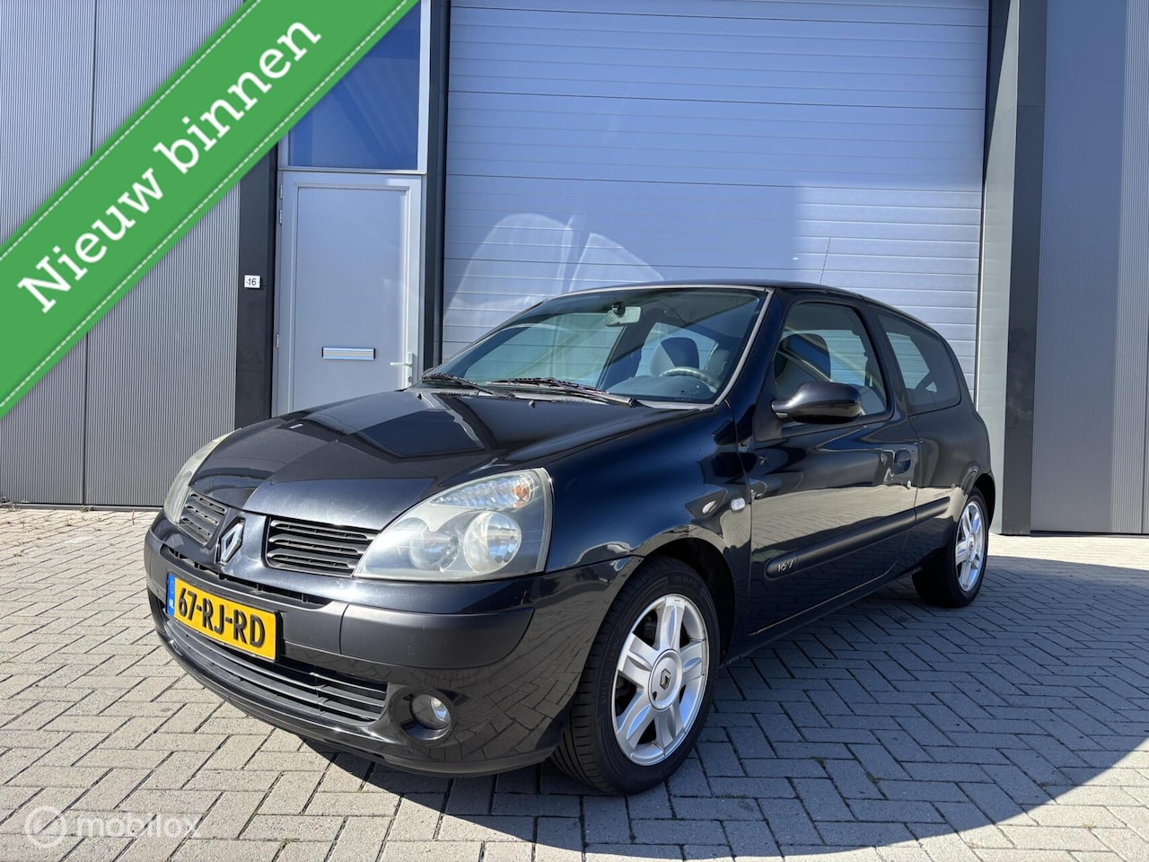Renault Clio - 1.2-16V Authentique Comfort 1.2-16V Authentique Comfort - AutoWereld.nl