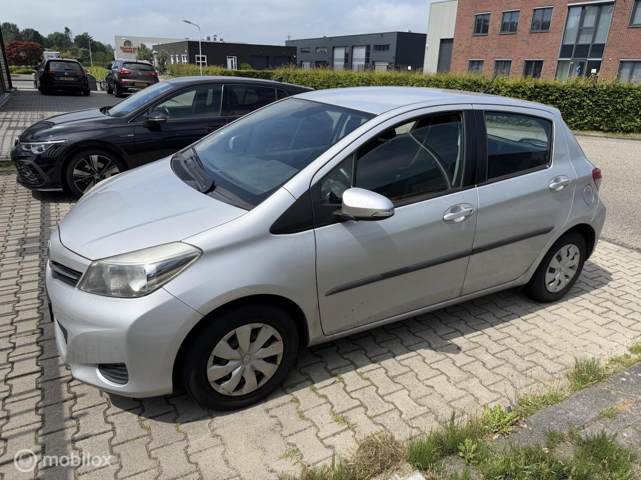 Toyota Yaris - 1.0 VVT-i Aspiration Koppaking lek - AutoWereld.nl