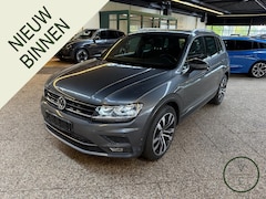 Volkswagen Tiguan - 1.5 TSI ACT Highline | 52.000KM | Pano | Trekhaak | Camera | Virtual |