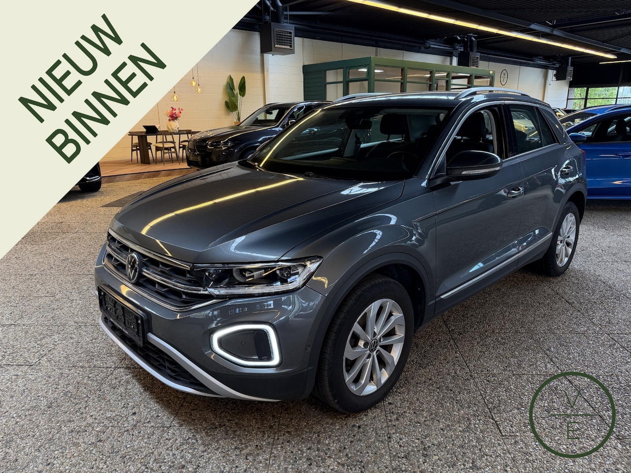 Volkswagen T-Roc - 1.5 TSI Style | 53.000KM !! | IQ Light | Facelift Model  Keyless | Camera | Adaptive | tre - AutoWereld.nl