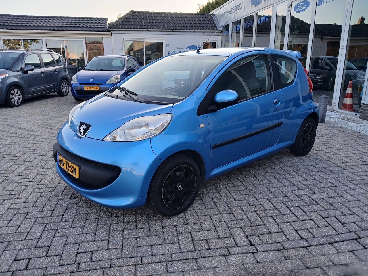 Peugeot 107 - 1.0-12V XS 1.0-12V XS - AutoWereld.nl