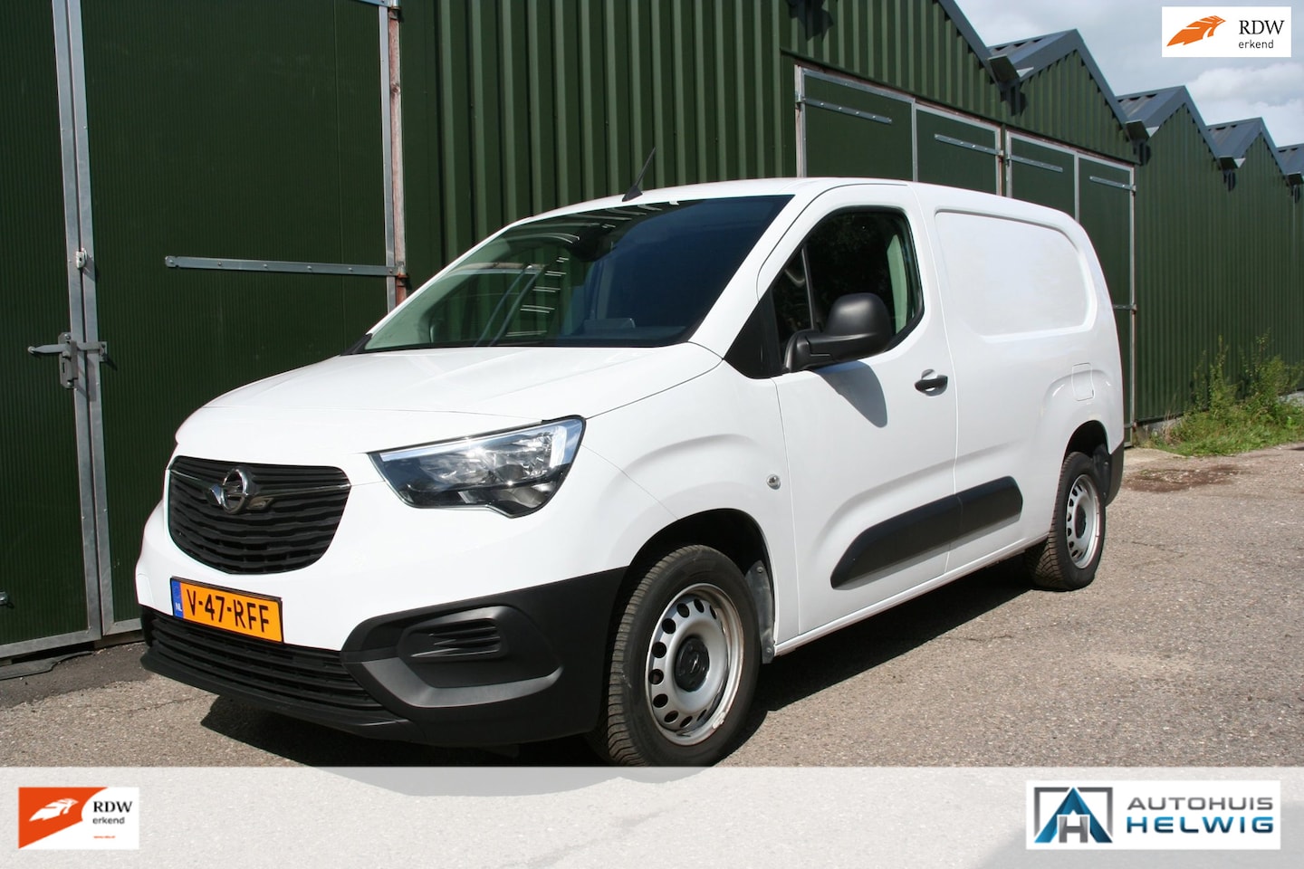 Opel Combo - 1.5D L2H1 HEAVY 102 PK , AIRCO, NAVIGATIE, PDC, SCHUIFDEUR RECHTS - AutoWereld.nl