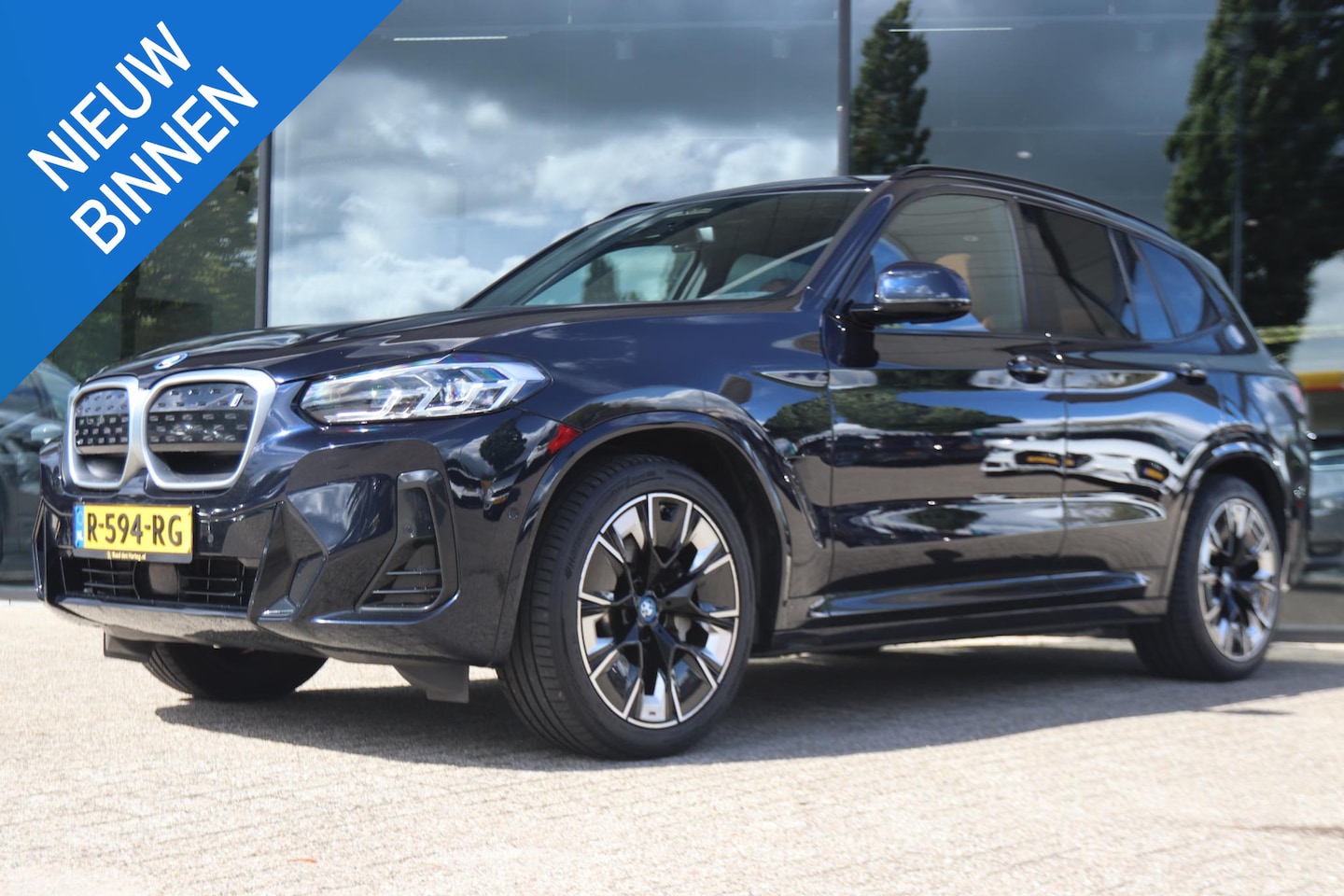 BMW iX3 - EXECUTIVE M-SPORT 80 KWH SOH 96.8%| PANO | LEDER | CAMERA | MEMORY | CARPLAY | ACC - AutoWereld.nl
