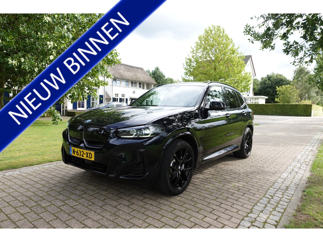 BMW iX3 - Executive 80 kWh | Elektr. Trekhaak | Camera | Panorama dak | Adaptieve Cruise | LED | Led - AutoWereld.nl