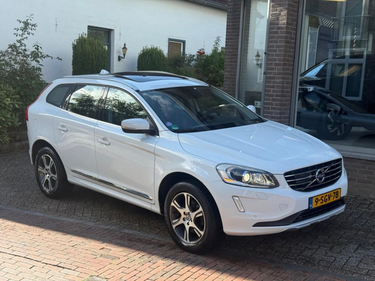 Volvo XC60 - 2.0 T5 FWD Summum 2.0 T5 FWD Summum - AutoWereld.nl
