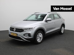 Volkswagen T-Roc - 1.0 TSI Life 110 PK| Origineel Nederlands | Climatronic | Parkeersensoren | Apple Carplay