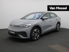 Volkswagen ID.5 - Pro 77 kWh 204 PK| Dealeronderhouden | Navigatie | Achteruitrijcamera | Stoelverwarming |