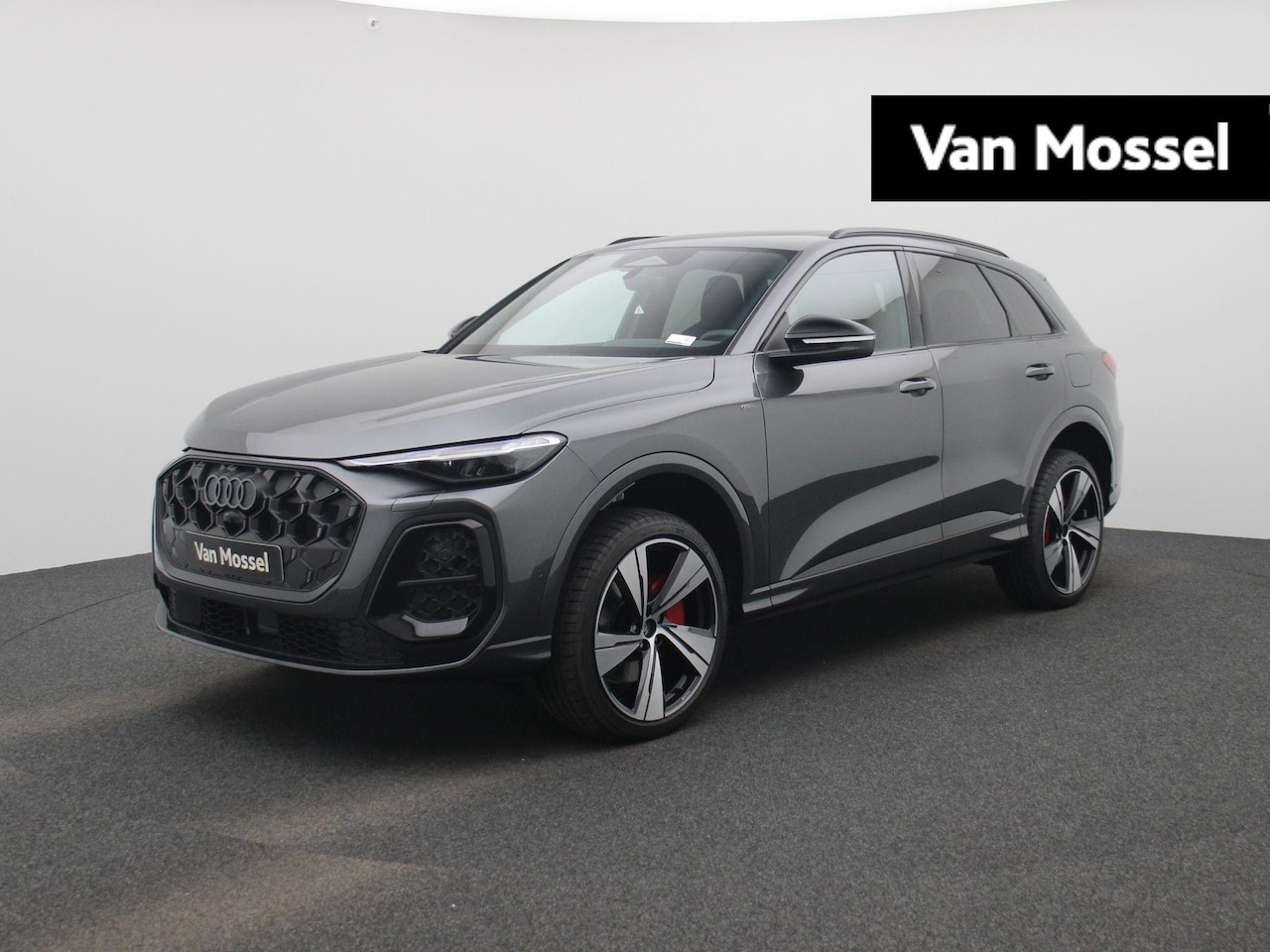Audi Q5 - 2.0 TFSI e-hybrid quattro S edition Competition Navigatie | Panorama Glasdak | Trekhaak | - AutoWereld.nl