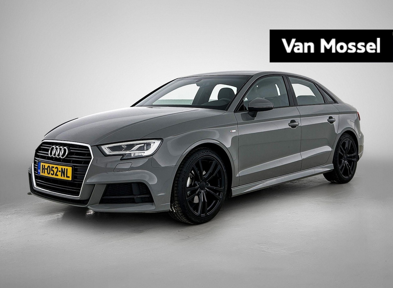 Audi A3 Limousine - 30 TFSI Advance Sport | Navigatie | Airco | Stoelverwarming | 18 Inch Zwarte Velgen | Crui - AutoWereld.nl