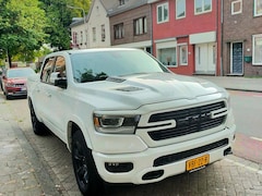 Dodge Ram 1500 - 5.7 V8 4x4 Crew Cab Laramie