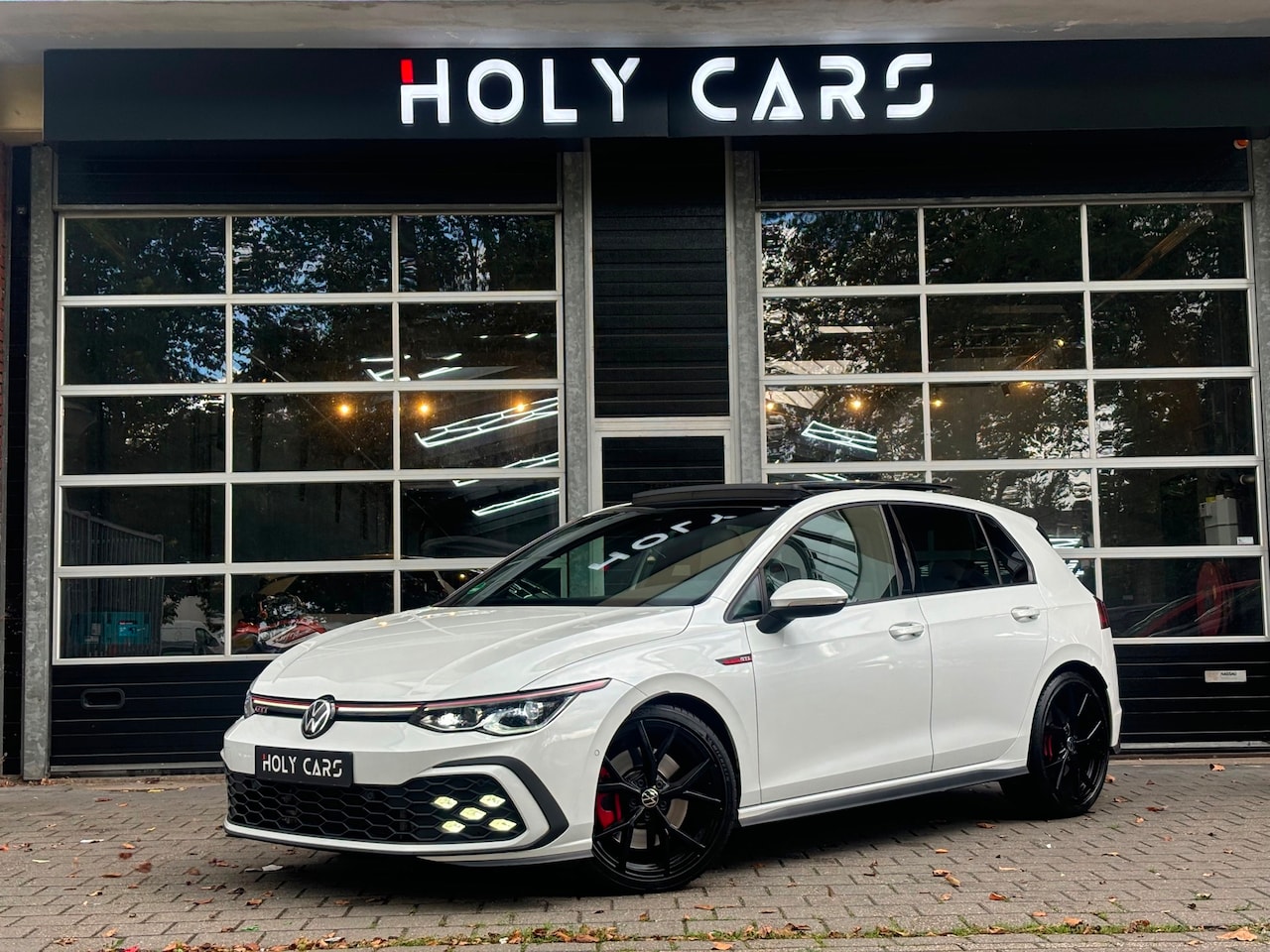 Volkswagen Golf - 8 2.0 TSI GTI | PANO | IQ-LIGHT | LEER | H&K | SFEER | - AutoWereld.nl