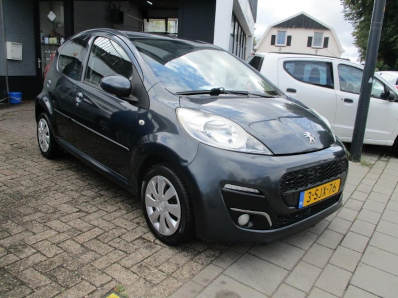 Peugeot 107 - 1.0 Active 1.0 Active - AutoWereld.nl