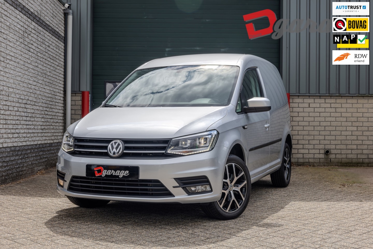 Volkswagen Caddy - 2.0 TDI L1H1 BMT C-Edition 2.0 TDI L1H1 BMT C-Edition - AutoWereld.nl
