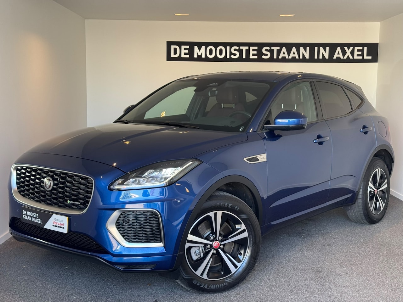 Jaguar E-Pace - 1.5 P300e AWD R-Dynamic S - AutoWereld.nl