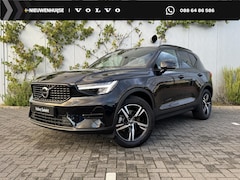 Volvo XC40 - 2.0 B4 Plus Dark | Trekhaak | Harman Kardon Audio | Achteruitrijcamera | Parkeersensoren |