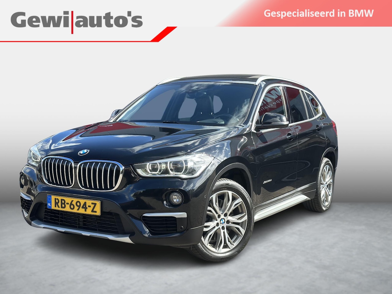 BMW X1 - xDrive20i High Exec. NL Auto Leder|HUD|Pano|Trekh - AutoWereld.nl