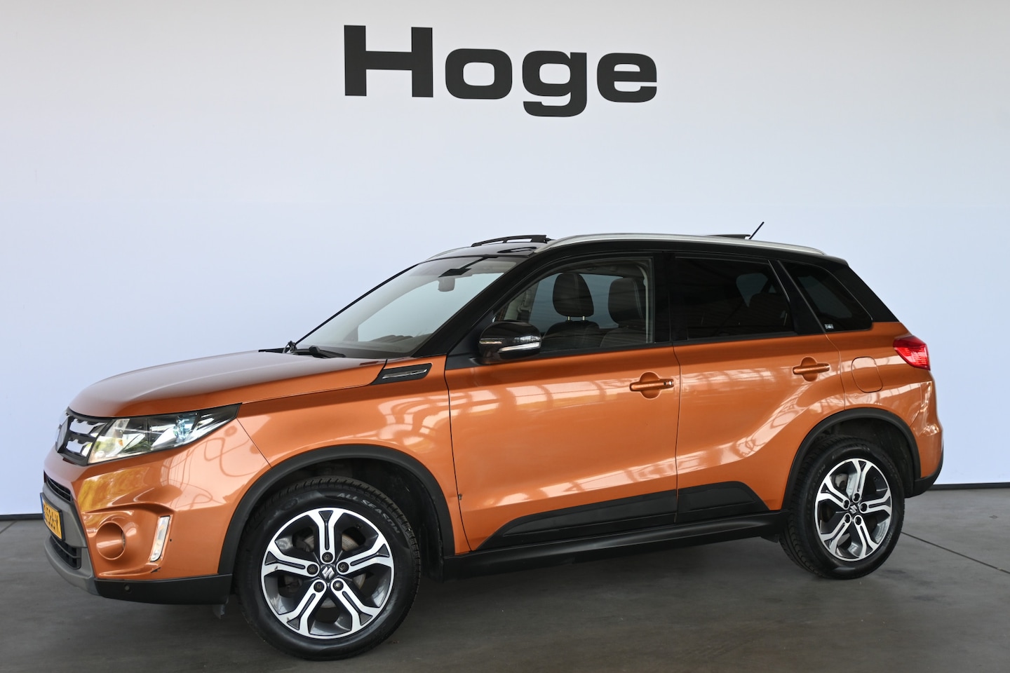 Suzuki Vitara - 1.6 High Executive Clima Cruise Control Panoramadak Goed Onderhouden! Inruil Mogelijk! - AutoWereld.nl