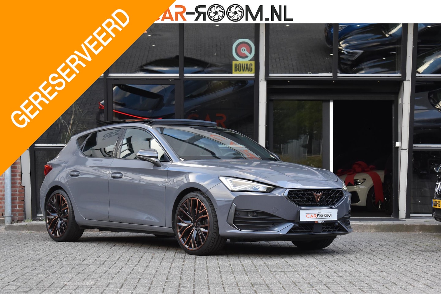 CUPRA Leon - 1.4 e-Hybrid VZ Copper Edition 245PK Pano Memory Camera Lane Acc - AutoWereld.nl