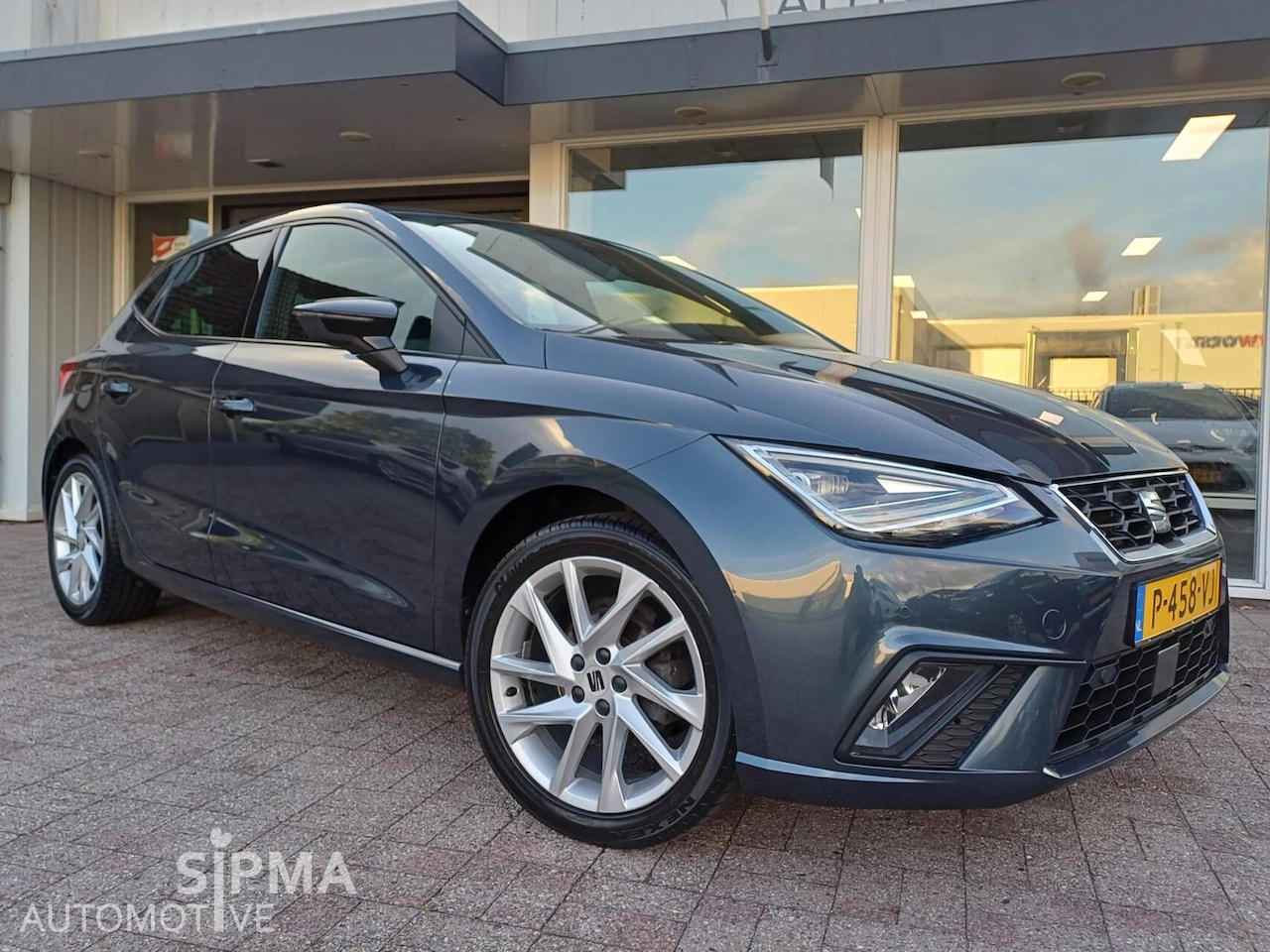 SEAT Ibiza - 1.0 EcoTSI FR Business Intense/Led/Camera/Carplay/95pk - AutoWereld.nl